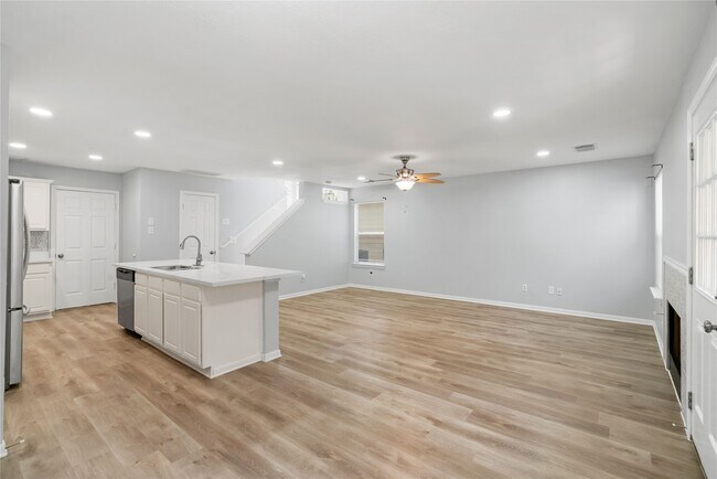 Building Photo - 38 N Walden Elms Cir