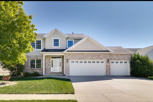 Primary Photo - 2267 Heather Ridge Dr