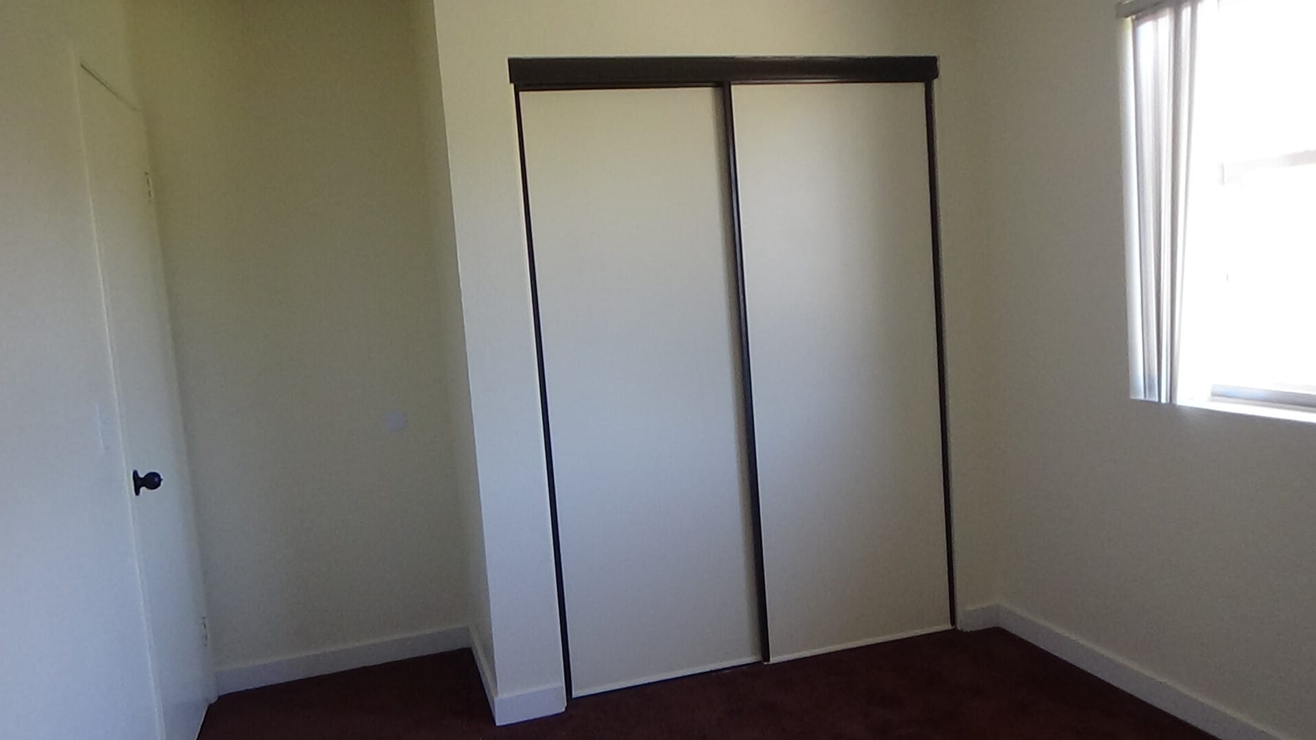 Bed 2 - 725 Summerwood Ln