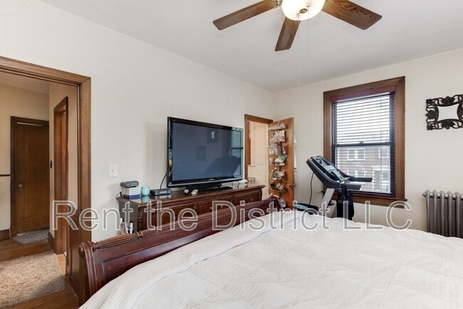 Building Photo - 5600 3rd St NW