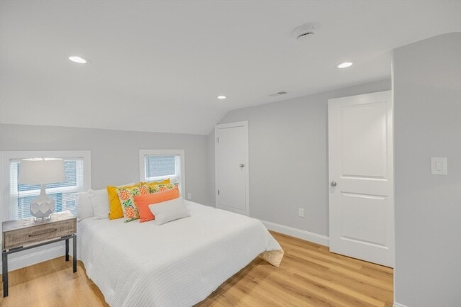 Building Photo - 58 Constance Rd