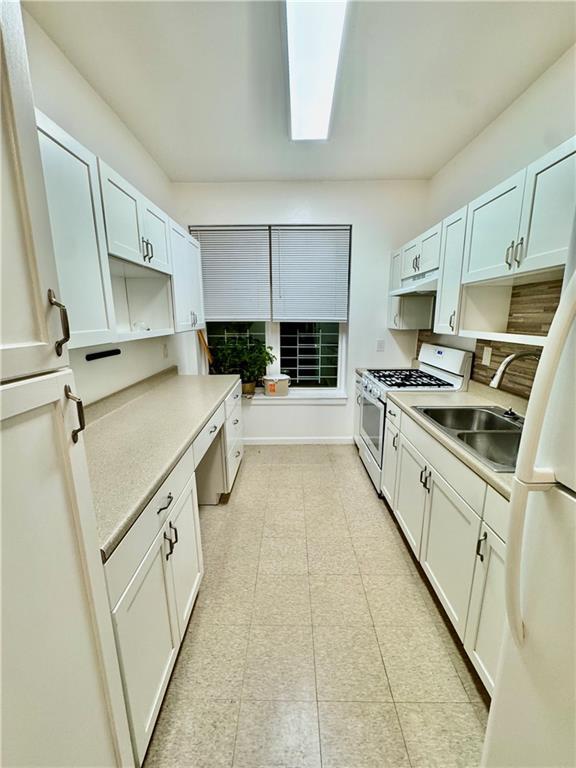 Building Photo - 2116 76th St