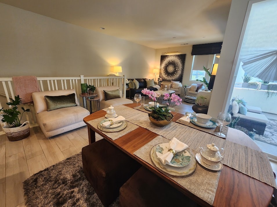 Building Photo - 2006 Foxtrot Loop