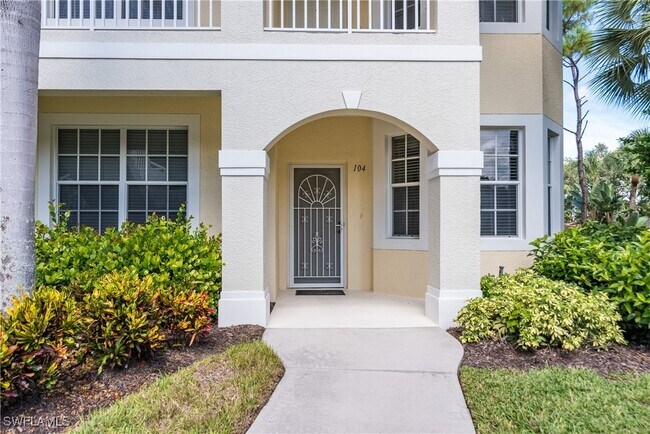 Building Photo - 2325 Carrington Ct