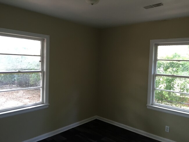 Building Photo - **AVAILABLE NOW**Near Ft. Benning. Columbu...