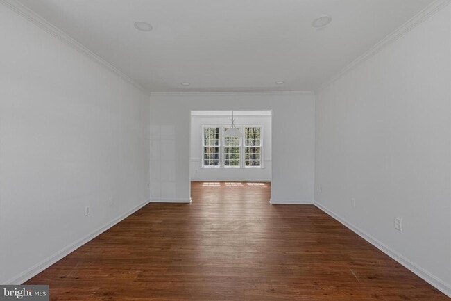 Building Photo - 1646 Stowe Rd