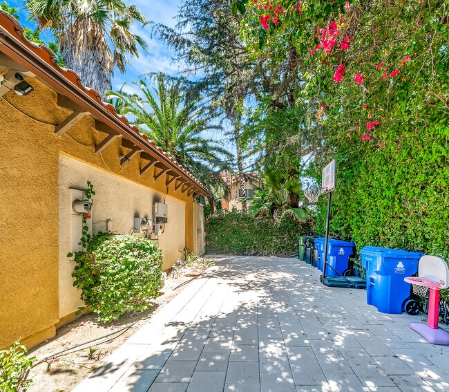Building Photo - 19301 Lavi Ct