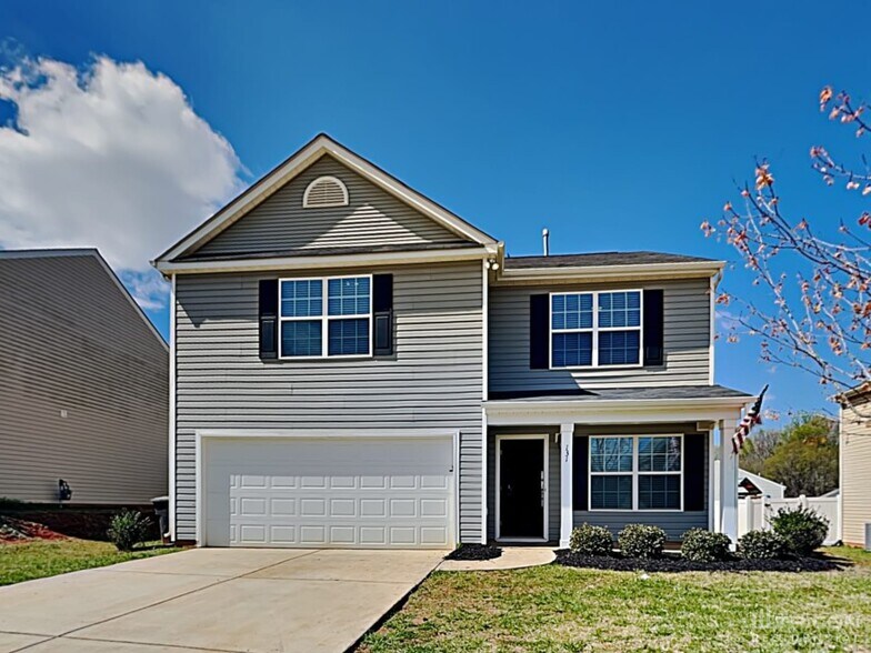 Building Photo - 131 Quail Springs Rd