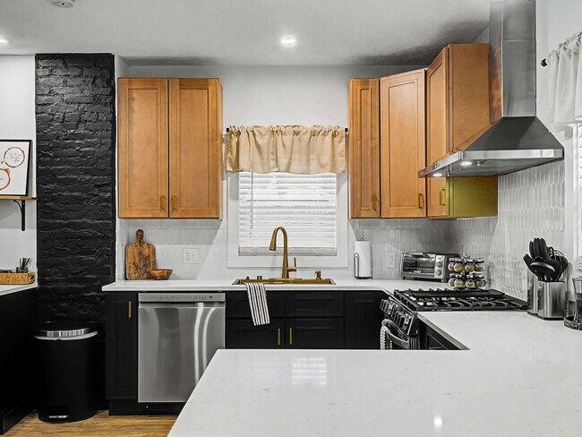 Building Photo - 4109 Bailey Ave