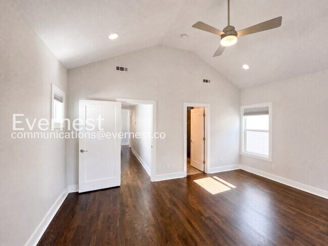 Building Photo - 3-Bed/3-Bath Home/Available Now!