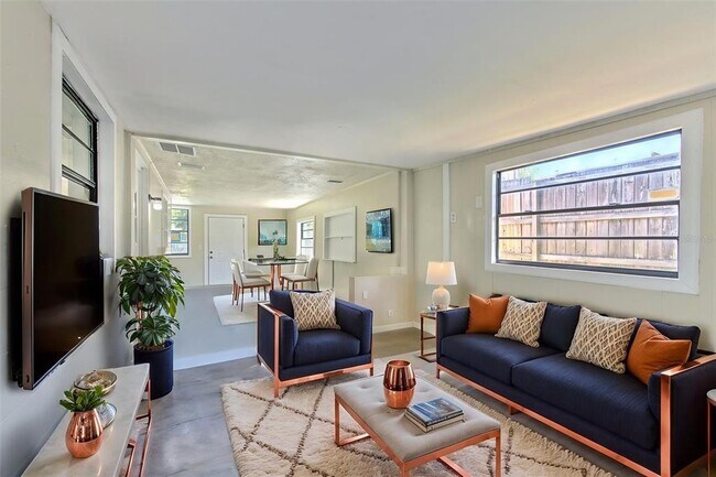 Building Photo - 475 W Ethelene St