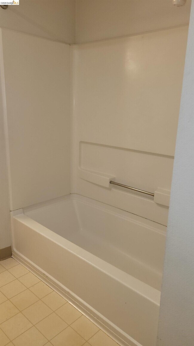 Building Photo - 555 10th St