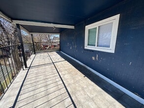 Building Photo - One bedroom unit ready for move in on General McMullen