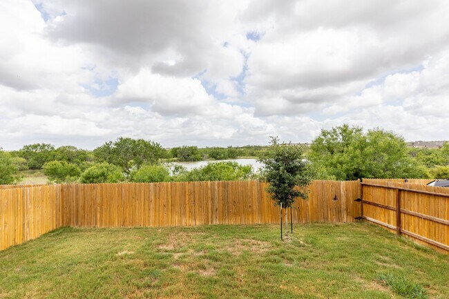 Building Photo - 13021 Kalinoski