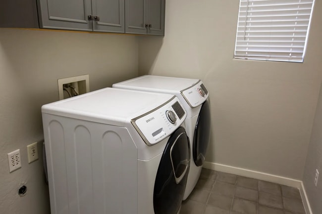Building Photo - Welcome Home! Fully Furnished with Month to Month leasing options available. Contact us today to ...