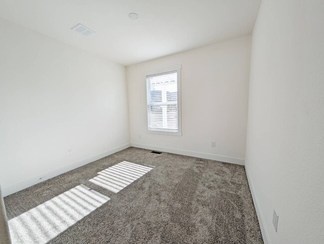 Building Photo - 400 Sulphur Bank Dr