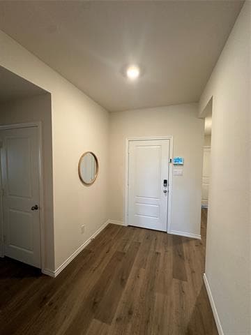 Building Photo - 1329 Skyline Dr