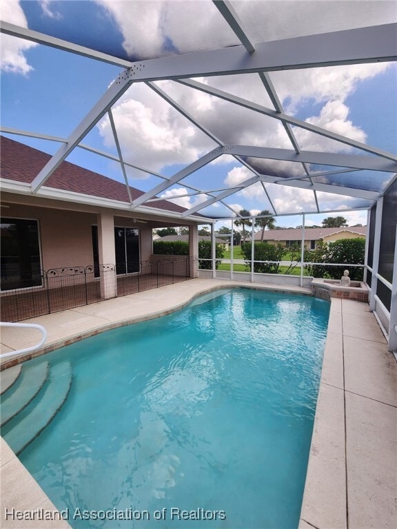 Building Photo - 1501 Sunrise Dr
