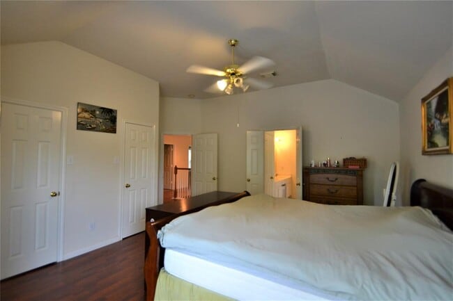 Building Photo - 12110 Laurel Ct