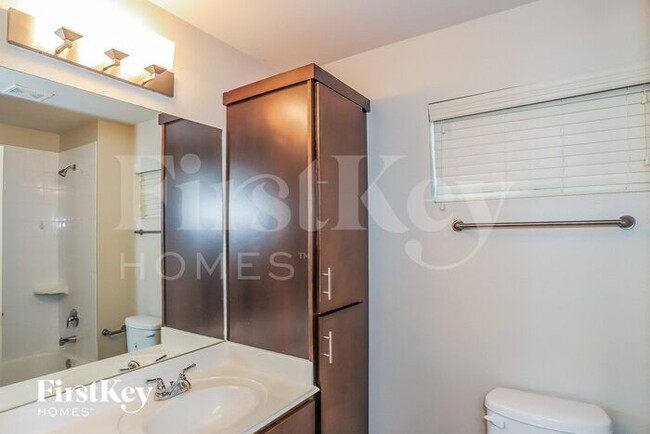 Building Photo - 4327 Darter St