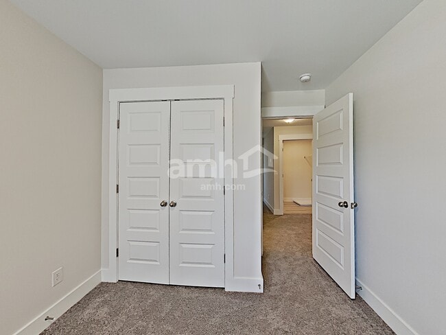 Building Photo - 5145 Jack Byrnes Dr