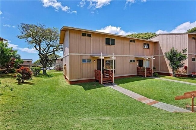 Building Photo - 98-1387-1387 Nola St