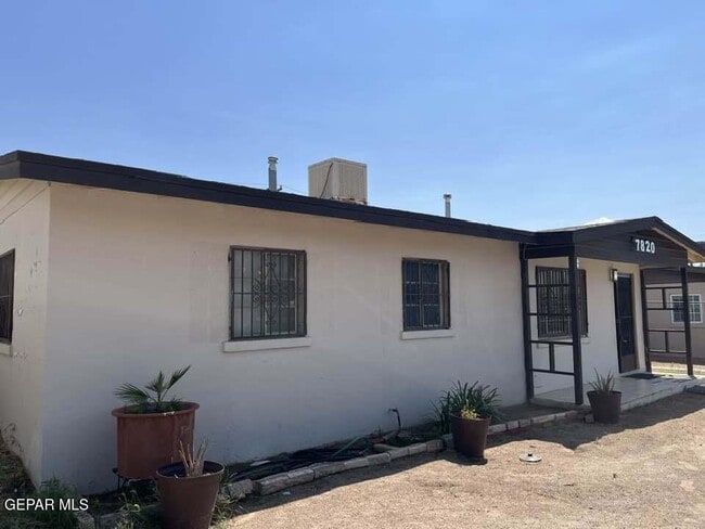 Building Photo - 7820 Maverick Ave