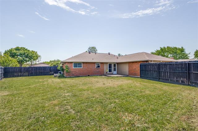 Building Photo - 900 Hillside Ln