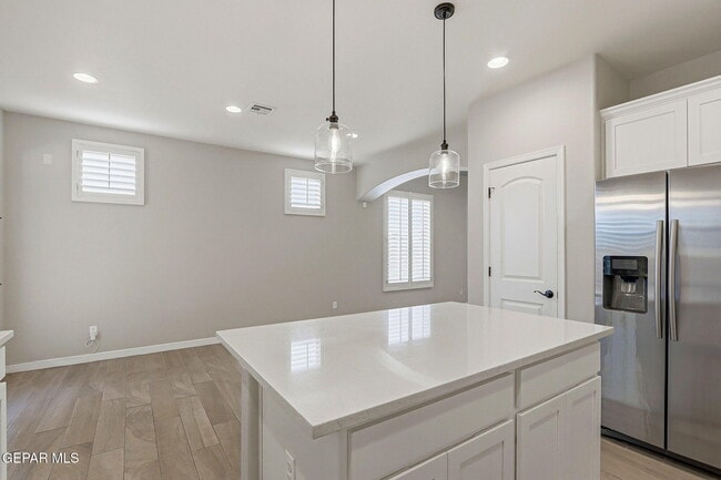 Building Photo - 14900 Tierra Crystal Ave