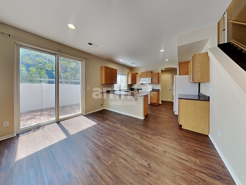 Building Photo - 18644 E 47th Ave