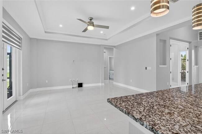 Building Photo - 2326 6th Ave SE