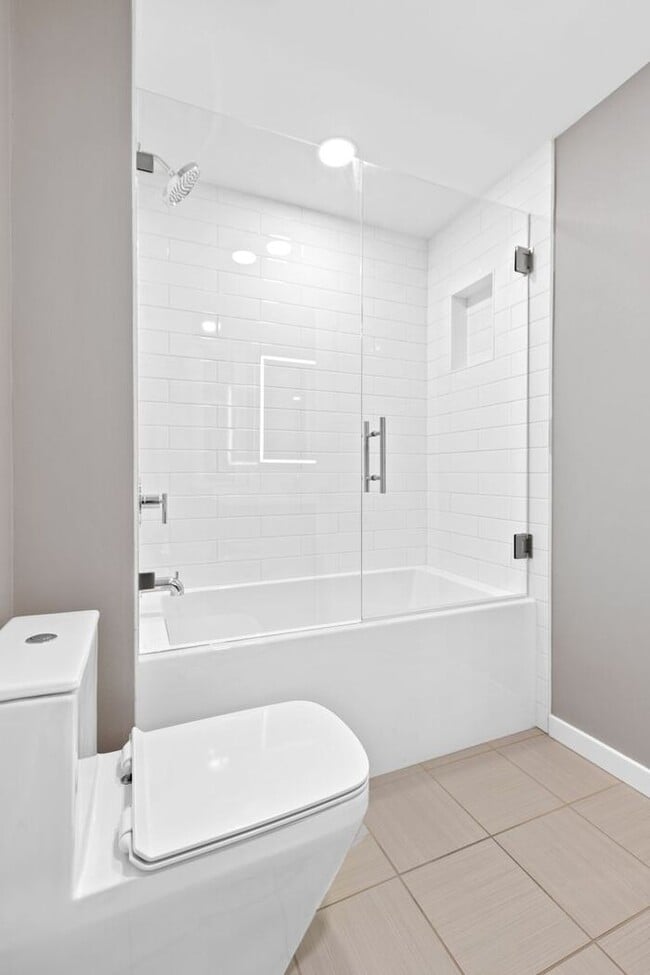 Building Photo - Stunning Private AIR CONDITIONED Dream Home in Coveted Bridal Trails
