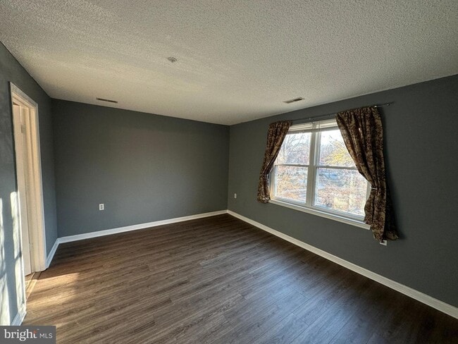Building Photo - 12907 Churchill Ridge Cir