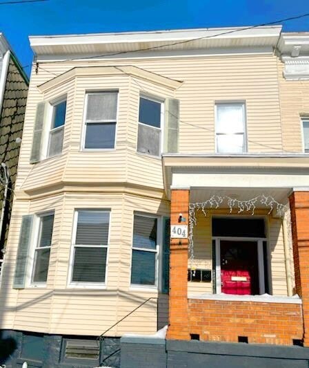 Primary Photo - 404 67th St