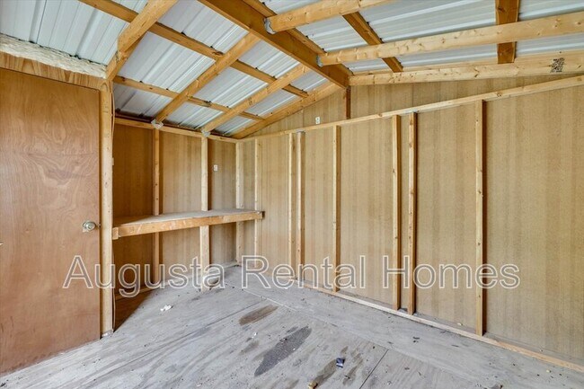 Building Photo - 3606 Cameron Dr