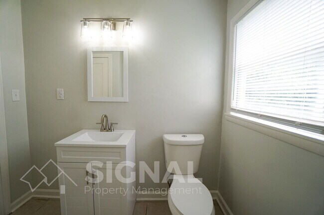 Building Photo - 5504 Ter O