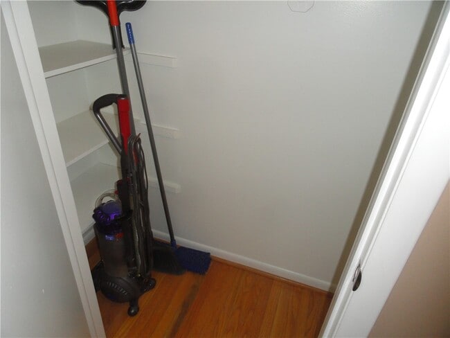 Building Photo - 64 Greenway Blvd