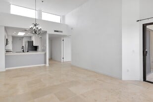 Building Photo - 280 Cagney Ln