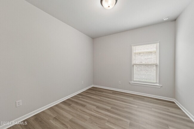 Building Photo - 107 Segovia Wy