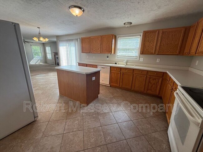 Building Photo - 6716 Bluffview Cir