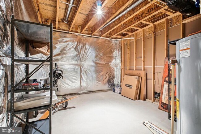 Building Photo - 1565 Hane St