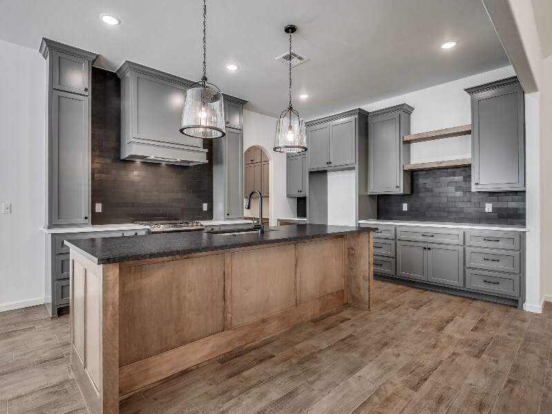 Building Photo - 8322 Robin Wy