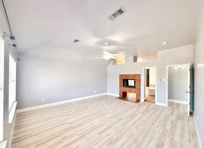 Building Photo - 5709 Parkwood Trail