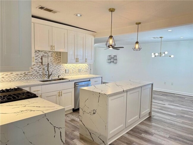 Building Photo - 3324 Davidson Pl