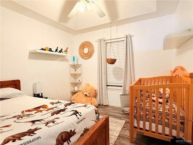 Building Photo - 19 West Dr