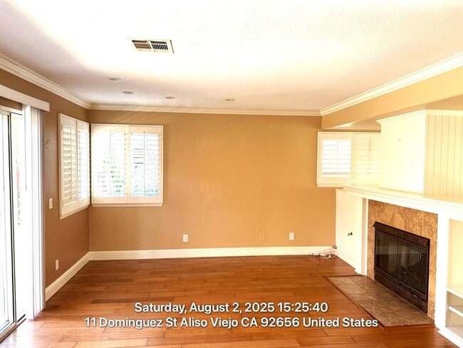 Building Photo - Beautiful 4 Bedroom, 2.5 Bath Single Famil...