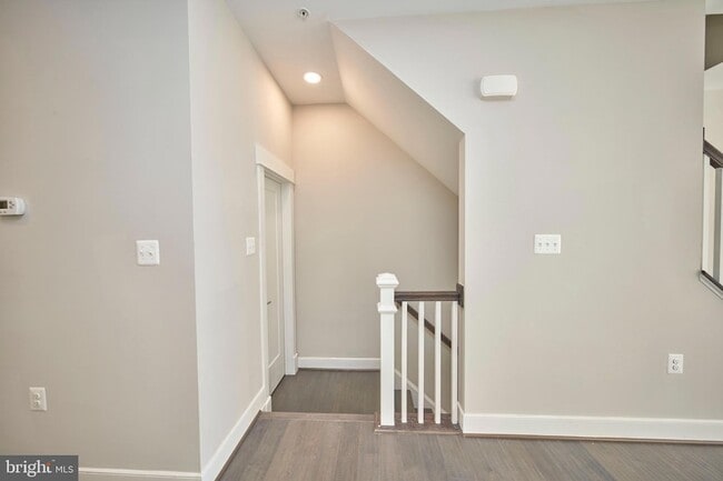 Building Photo - 256 Bluemont Branch Terrace SE