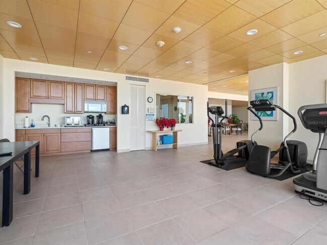 Building Photo - 5400 Ocean Blvd