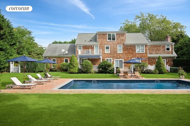 Building Photo - 270 Montauk Hwy