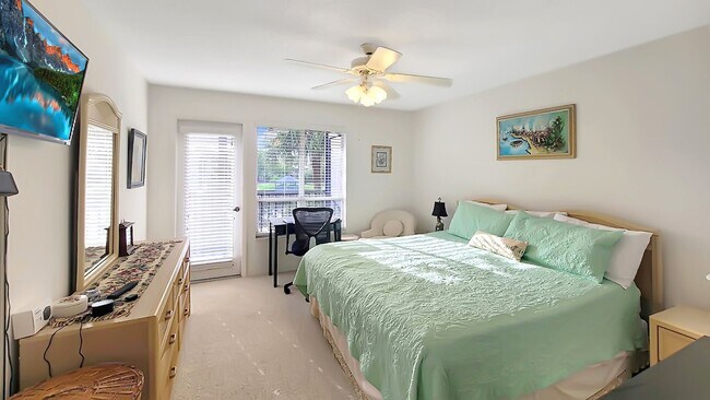 Building Photo - Saybrook Manor, #26